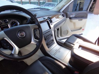 Cadillac Escalade 3