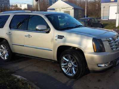 Cadillac Escalade 3 