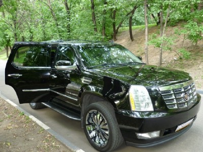 Cadillac Escalade 3