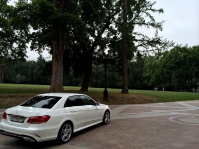 Mercedes-Benz E212