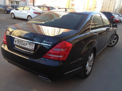 Mercedes S221 